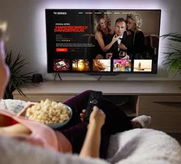 The Benefits of Using an IPTV Service Provider